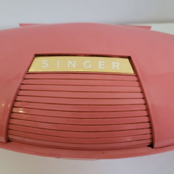 Vintage Singer Buttonholer Model 489500 USA with Original Case & Accessories - Picture 5 of 6